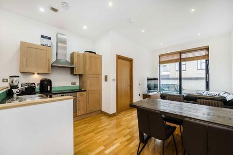 2 bedroom flat to rent, Banister Road, London W10