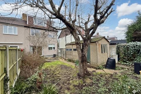 4 bedroom semi-detached house for sale, Wash Road, Hutton, Brentwood