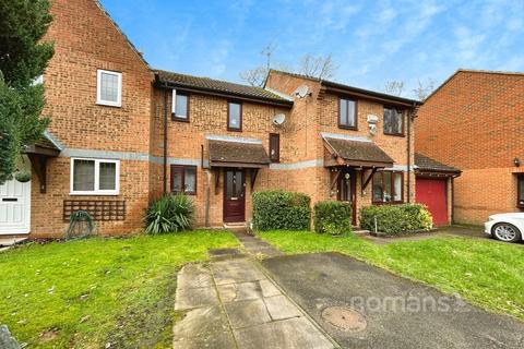 2 bedroom terraced house for sale, Kerry Close, Fleet, Hampshire