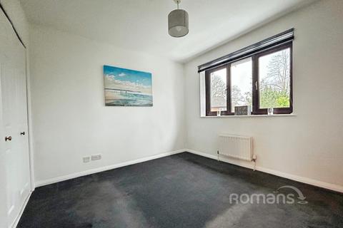 2 bedroom terraced house for sale, Kerry Close, Fleet, Hampshire