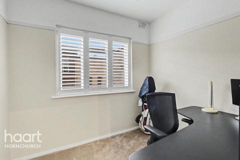 Corbets Tey Road, Upminster