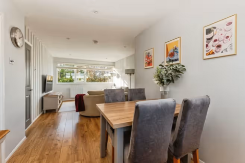 2 bedroom apartment for sale, Hazelbank Court, Chertsey KT16