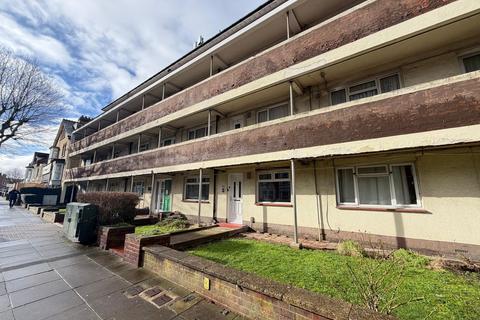 2 bedroom flat for sale, London Road, Portsmouth, PO2