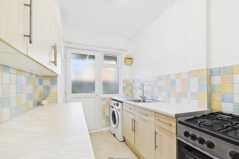 2 bedroom flat for sale, London Road, Portsmouth, PO2