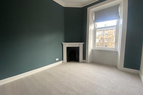 2 bedroom flat to rent, Hillside Street, Hillside, Edinburgh, EH7
