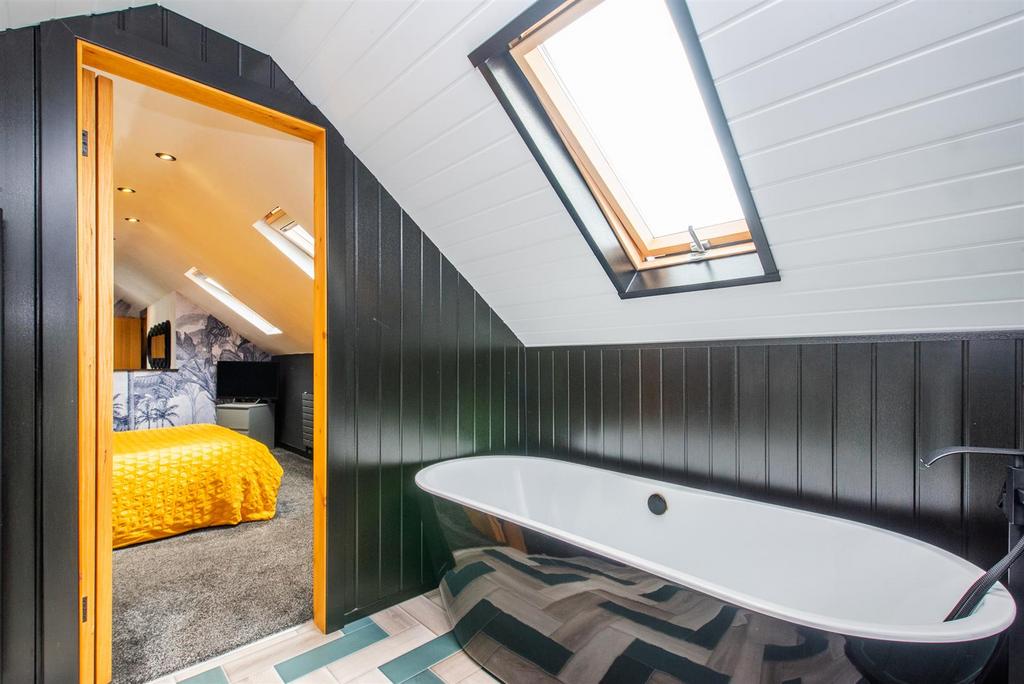 Master Ensuite