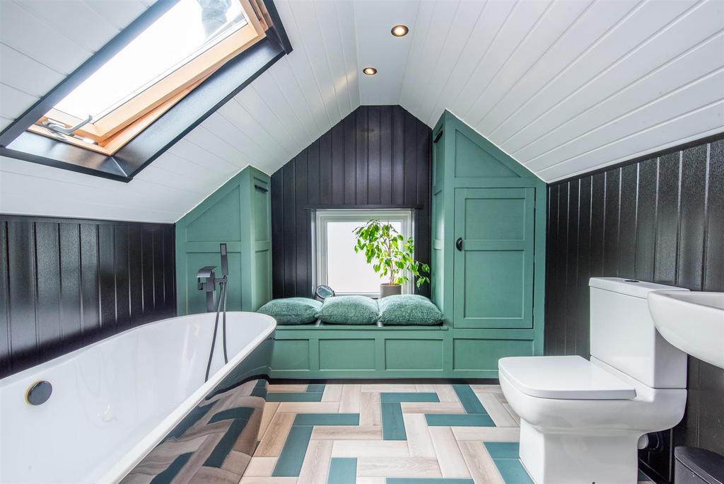 Master Ensuite
