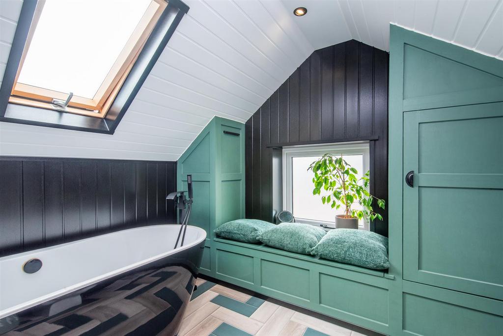 Master Ensuite