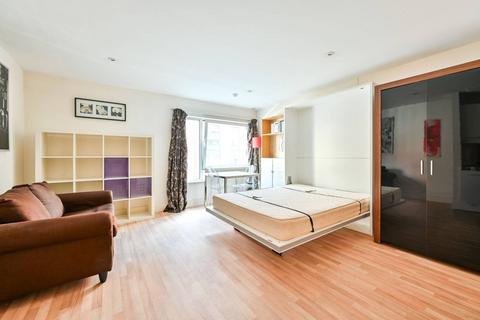 undefined, Long Lane, Borough, London, SE1