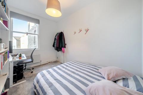 2 bedroom flat for sale, Moorcroft Road, Streatham, London, SW16