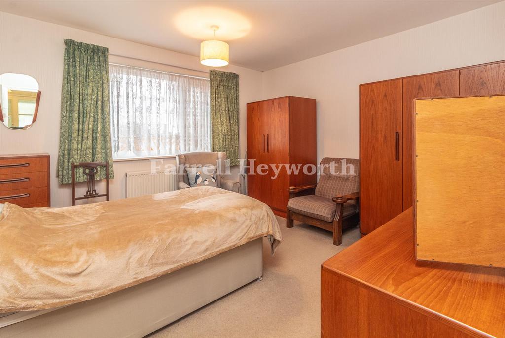 Rear Bedroom