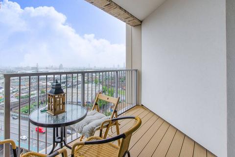 undefined, Silvertown Way, Canning Town, London, E16