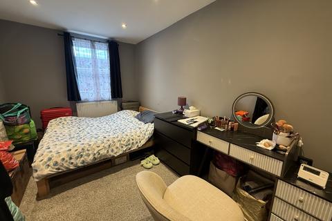 2 bedroom apartment to rent, Lewis Court, Victoria Street, Warrington, Cheshire, WA1