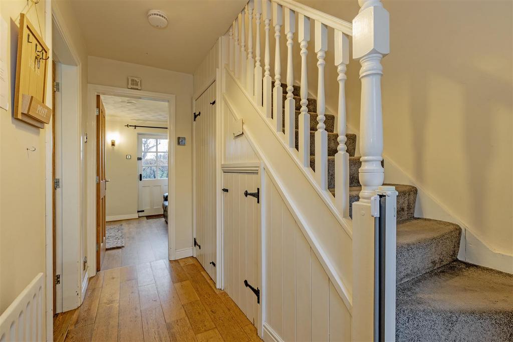 Entrance Hall-1.jpg