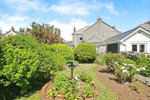 3 bedroom end of terrace house for sale, Dolcoath Road, Camborne, Cornwall, TR14
