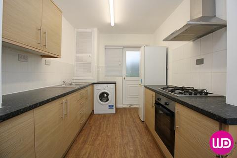 3 bedroom flat to rent, Newcastle upon Tyne NE6