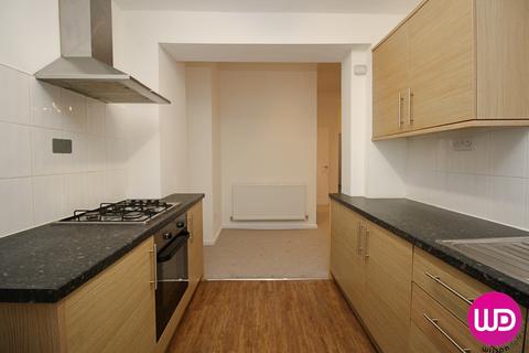 3 bedroom flat to rent, Newcastle upon Tyne NE6