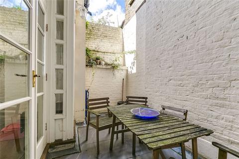 2 bedroom flat to rent, Clanricarde Gardens, London W2