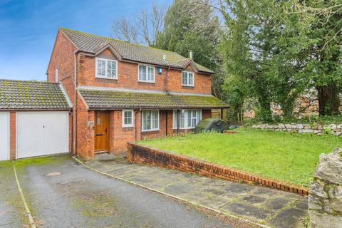 4 bedroom detached house for sale, Woodmere Way, Kingsteignton, Newton Abbot, Devon, TQ12