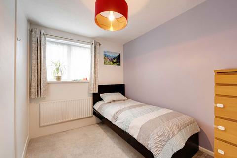undefined, Brook Road South, Brentford TW8