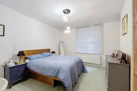 undefined, Abbey Hill, Kenilworth
