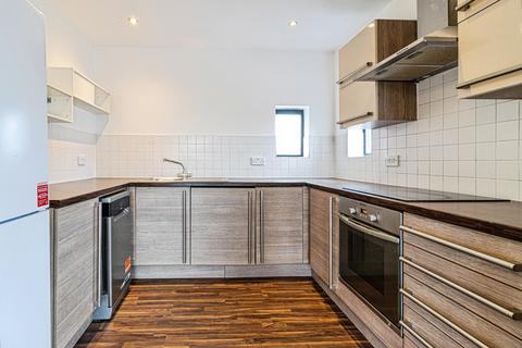 3 bedroom apartment to rent, Hollies Lane, Salford M5