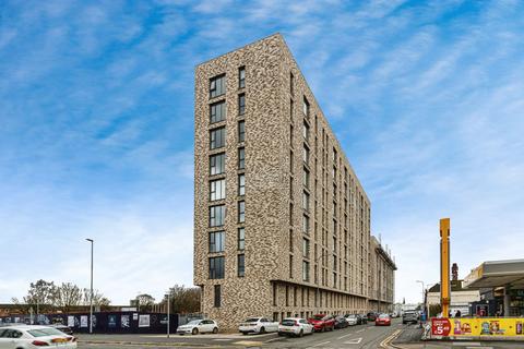 3 bedroom apartment to rent, Oldfield Road, Greater Manchester M5