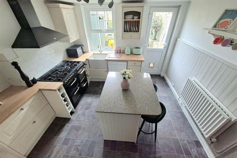 3 bedroom terraced house for sale, Langdon Road, Rochester