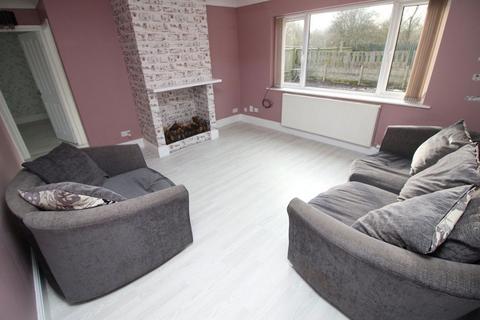 2 bedroom flat to rent, Rivington Drive, Bickershaw