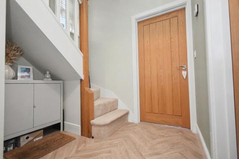 3 bedroom townhouse for sale, Wrenthorpe Close, Wrenthorpe, Wakefield