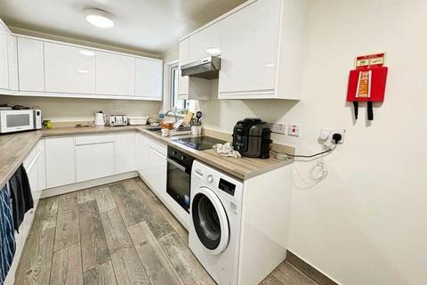 undefined, Fairview Avenue, Woking, Surrey, GU22