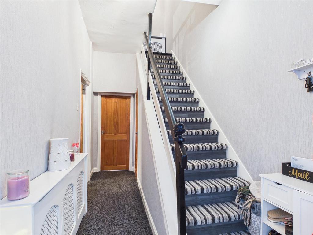 Hallway.jpg