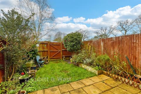 undefined, Taylors Crescent, Cranleigh GU6