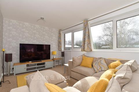 undefined, Taylors Crescent, Cranleigh GU6