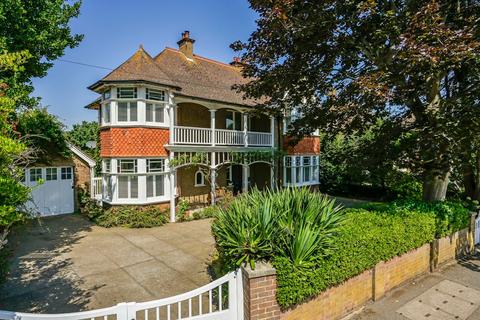 4 bedroom detached house for sale, Mill Road, Deal, Kent, CT14
