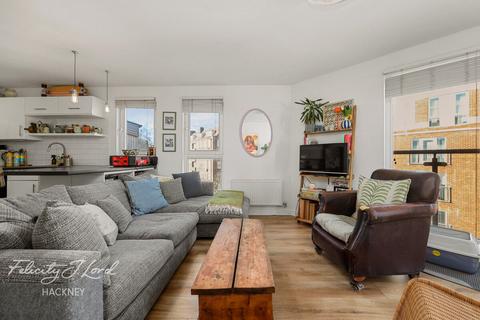 1 bedroom flat for sale, 223b Amhurst Road, London, E8