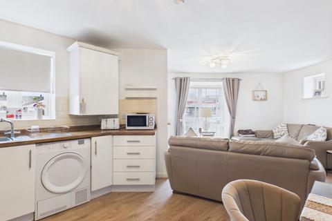 2 bedroom flat for sale, Ashby Gardens, Hyde, SK14 3EY