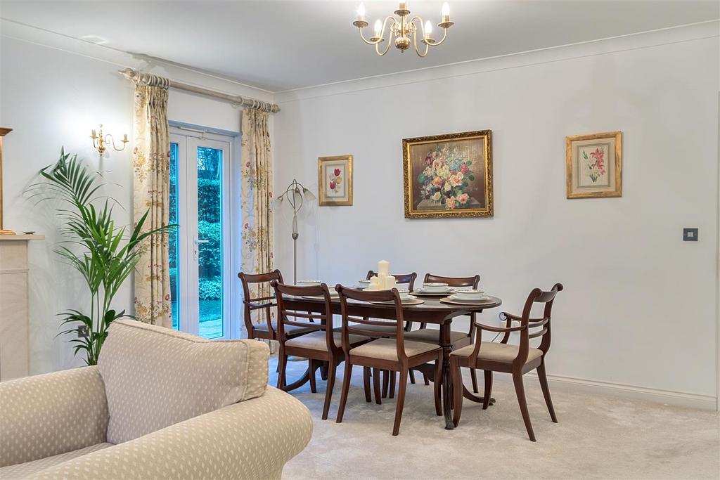 Living/Dining Room
