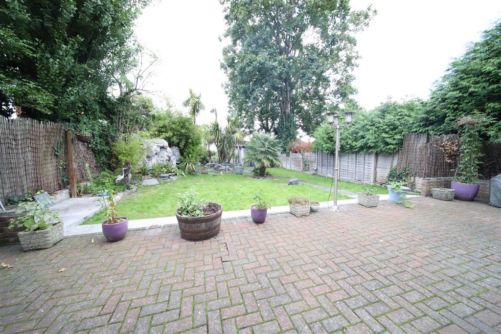 Garden1.jpg