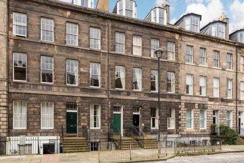 3 bedroom flat to rent, London Street, New Town, City Centre