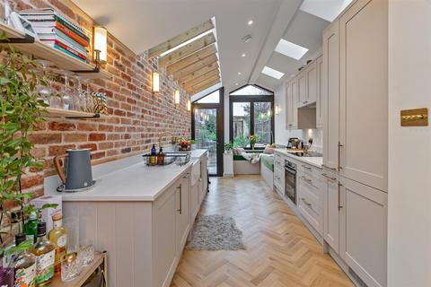 2 bedroom terraced house for sale, Boundary Road, St. Albans