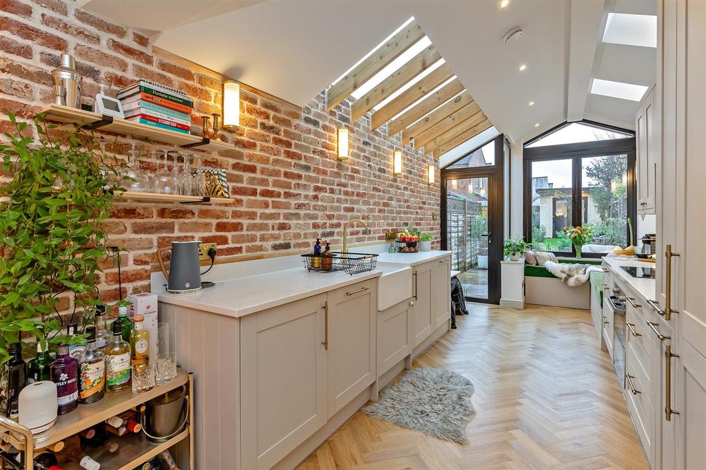 20 Boundary Road-26.jpg