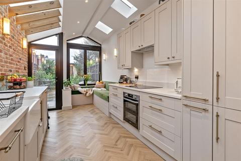 2 bedroom terraced house for sale, Boundary Road, St. Albans