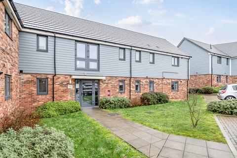 2 bedroom flat for sale, Icarus Avenue, Burgess Hill, RH15