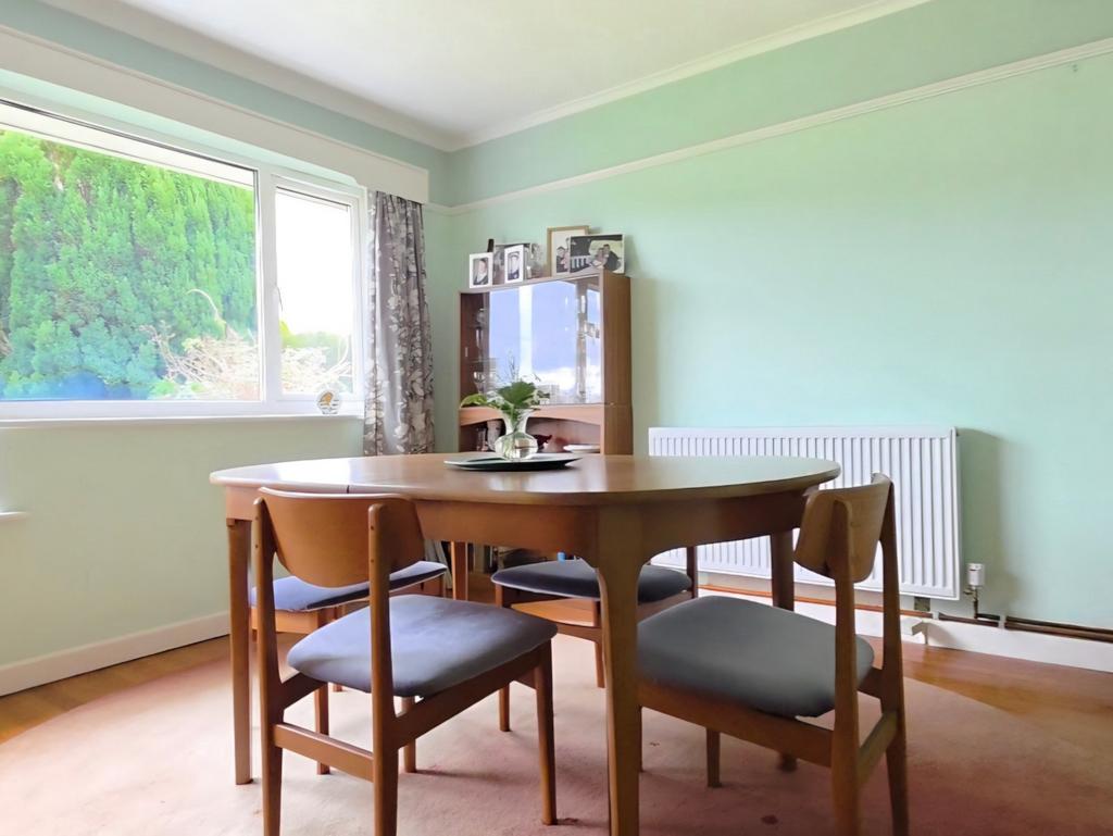 Dining/Bedroom