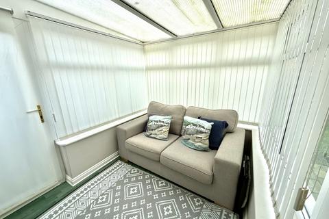 3 bedroom semi-detached house for sale, Templeton Close, Highfields