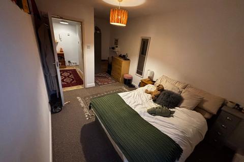 undefined, North Hill Road, Leeds LS6