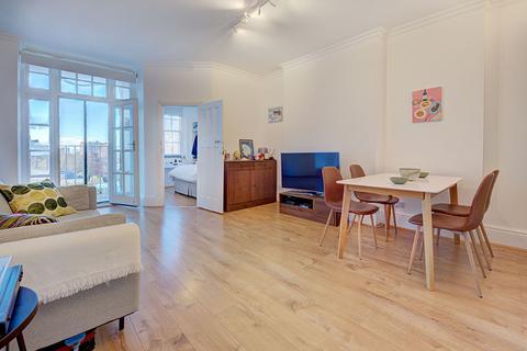 2 bedroom flat for sale, Elm Tree Road, London NW8