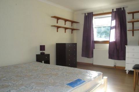 2 bedroom semi-detached house to rent, Hamilton Avenue, Fife