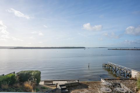 2 bedroom apartment for sale, Sandbanks Road, Evening Hill, Poole, Dorset, BH14
